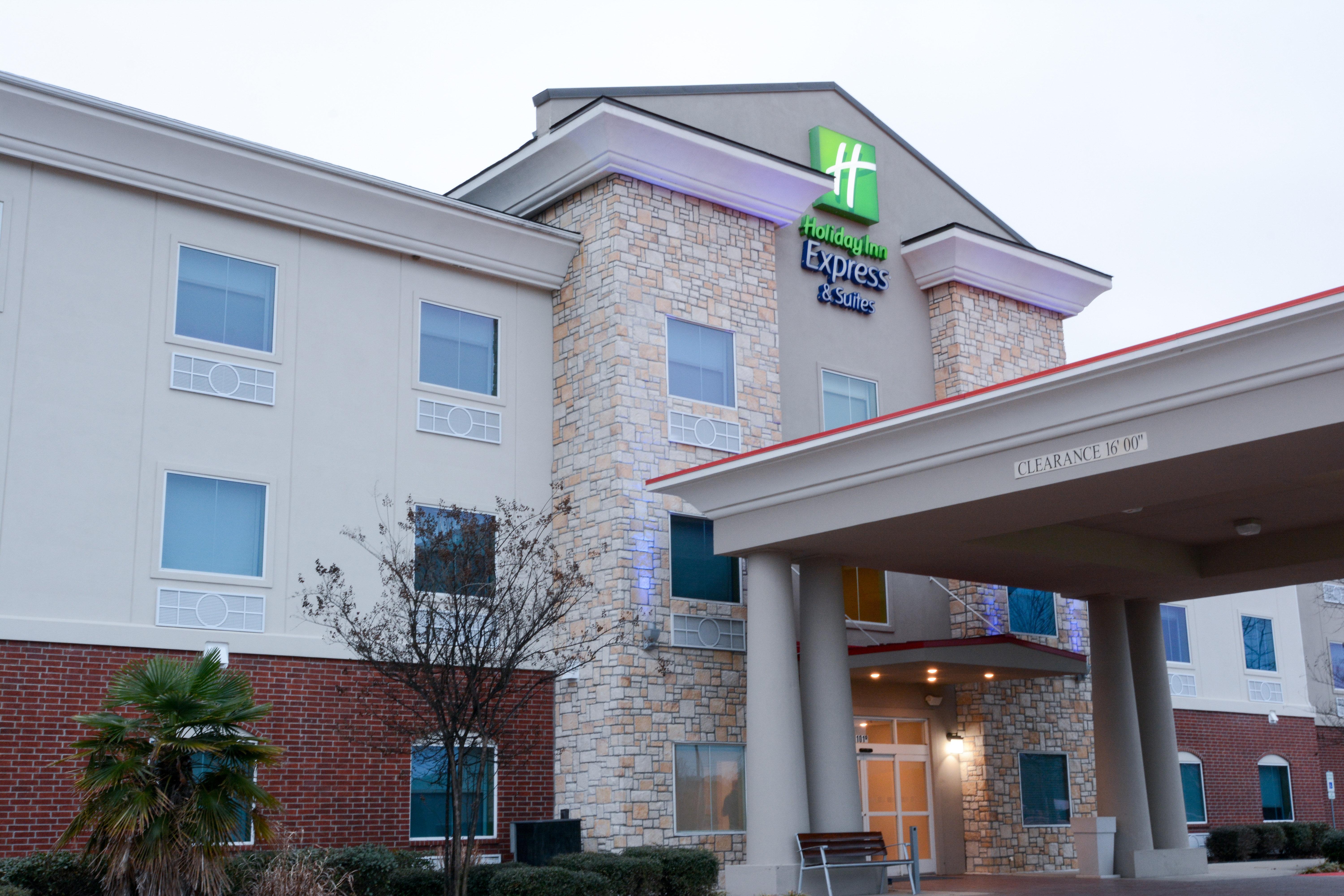 Holiday Inn Express Hotel & Suites New Boston By Ihg Екстер'єр фото